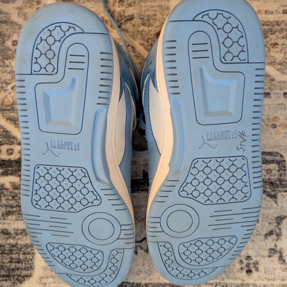 Puma rebound layup size 5.5 kids Sky Blue/White High-Tops new - no tags or box - Picture 6 of 7